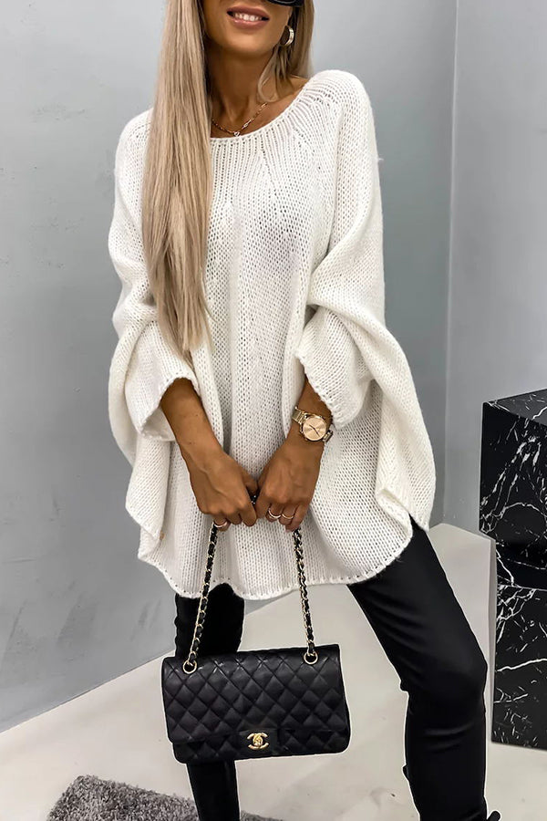 Comfortable knitted sweater with a round neckline