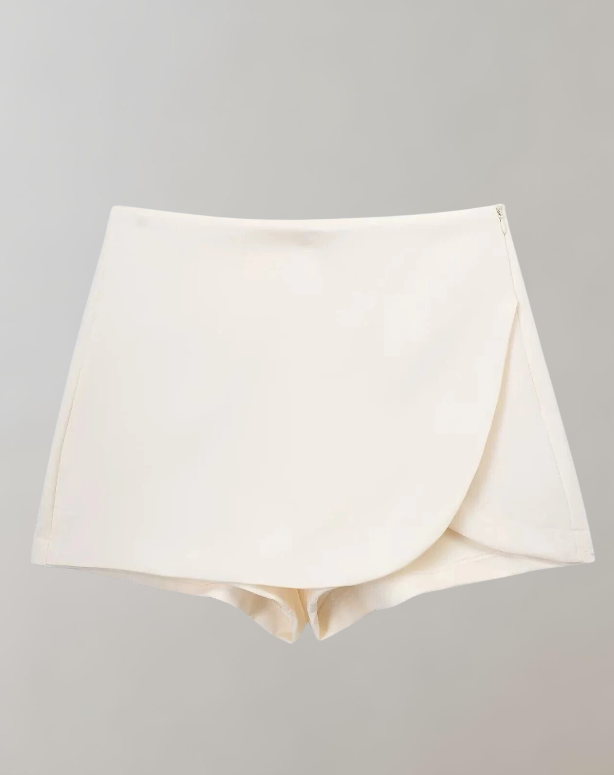 Valenzora – Legere, asymmetrische Mini-Röcke und Shorts