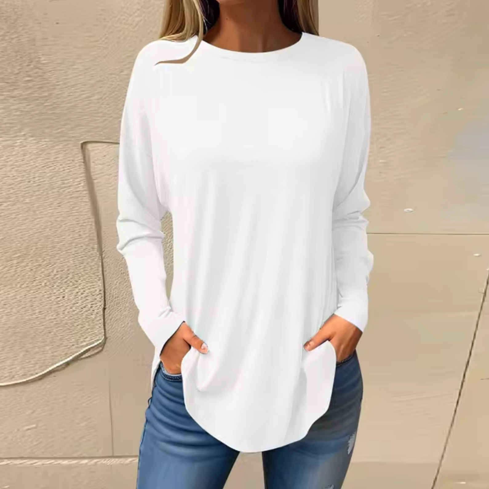 Valenzora - Round neck sweater made of cotton
