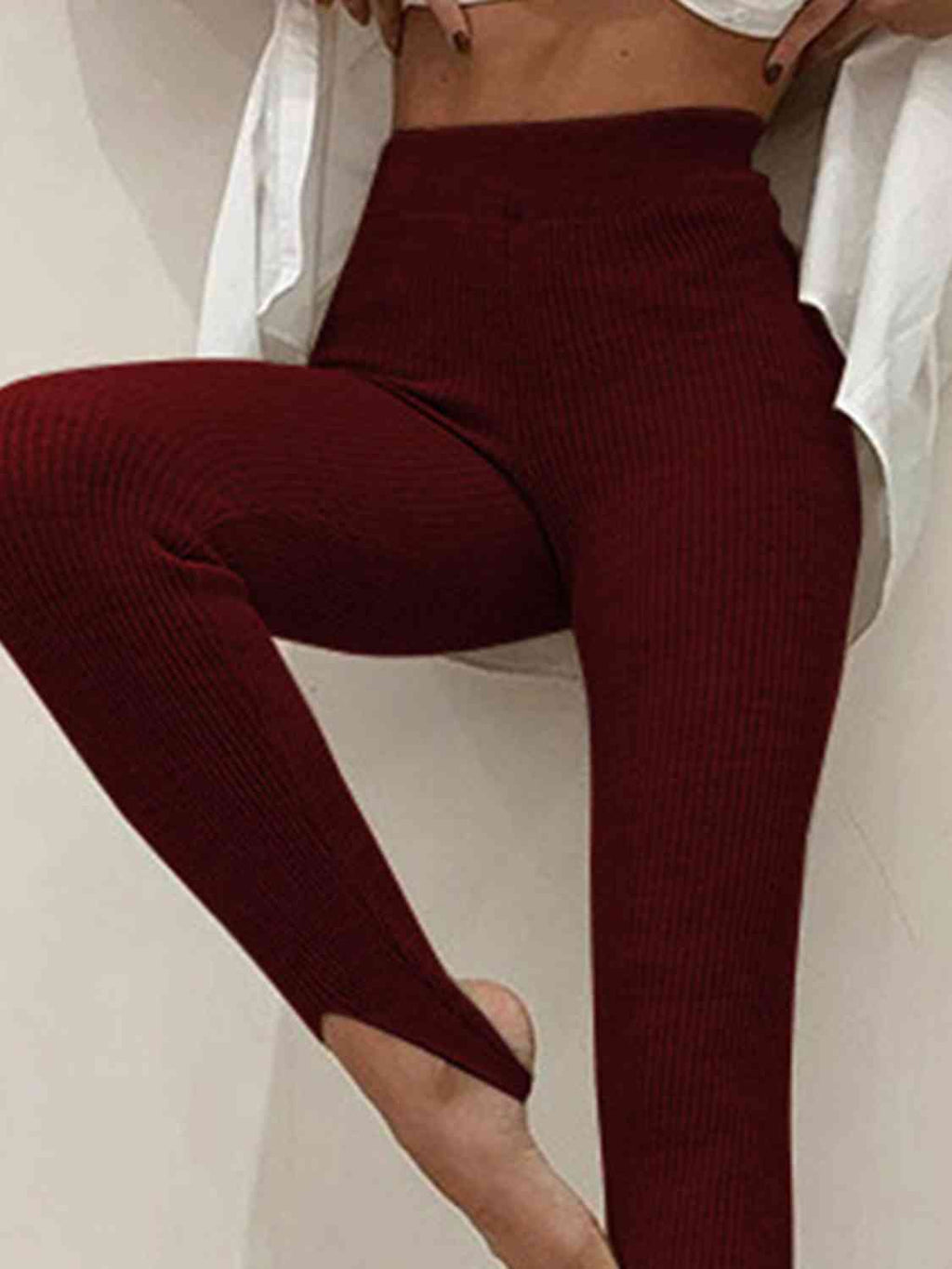 Valenzora | Ribbed Mid-Waist Leggings