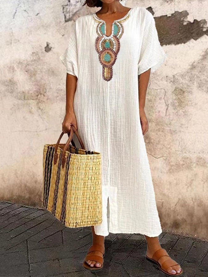 Valenzora | Airy kaftan dress with an ethnic accent