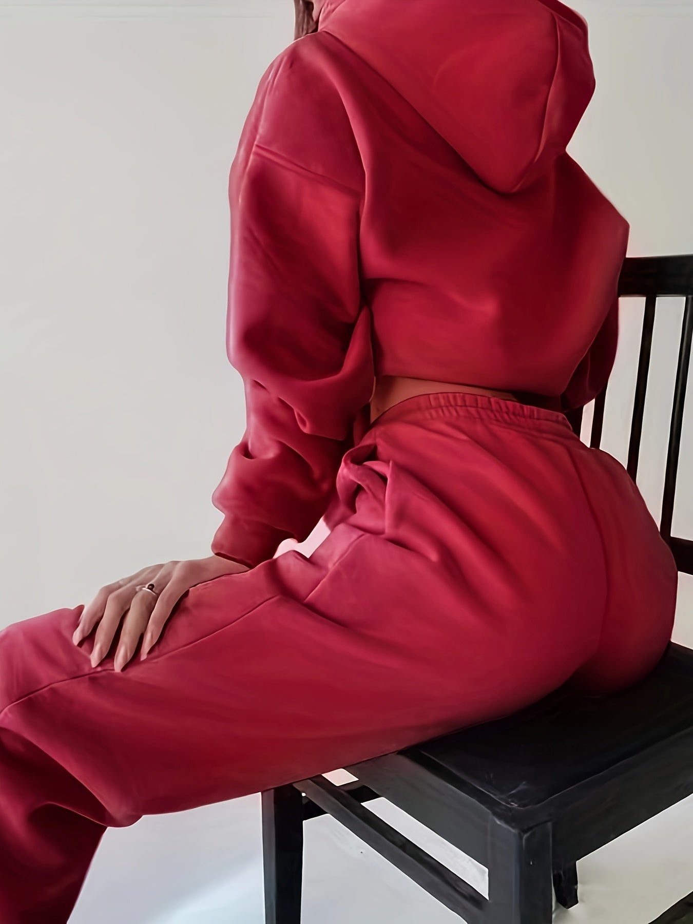 Valenzora | Oslo Damen-Set – Zweiteiliges Set bestehend aus einem Hoodie und einer Sweathose für einen lässigen Stil und maximalen Komfort.