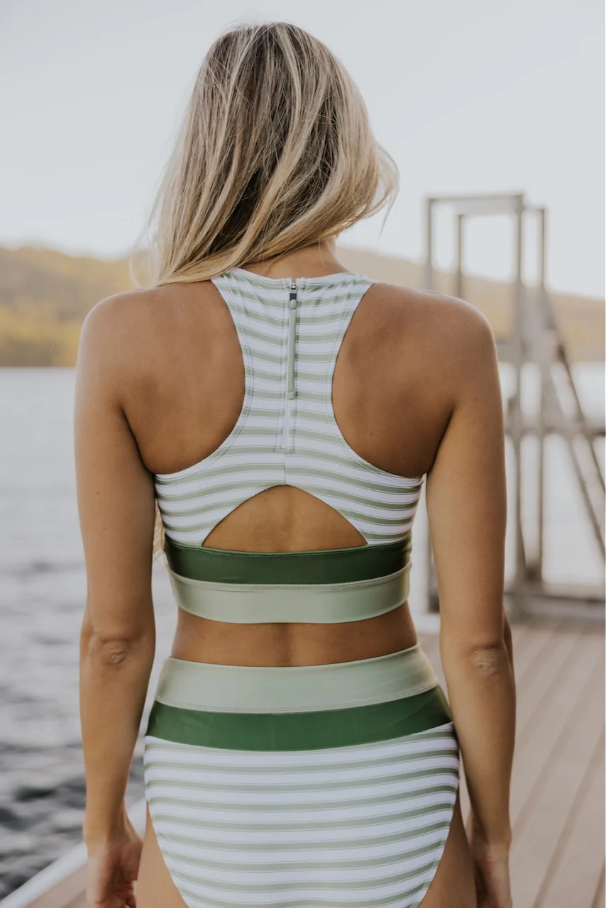 Valenzora | Figurfreundliches Bikini-Set mit geblümtem Racerback-Oberteil
