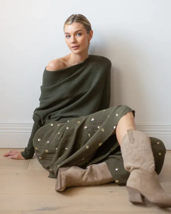 Valenzora | Asymmetrischer Damenpullover mit eleganter Drapierung