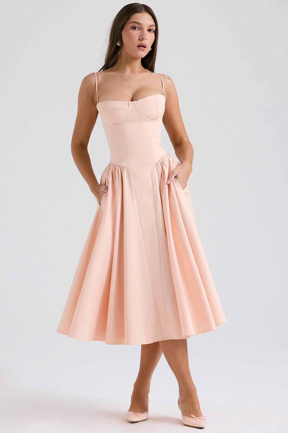 Valenzora | Taillenbetontes Sommerkleid