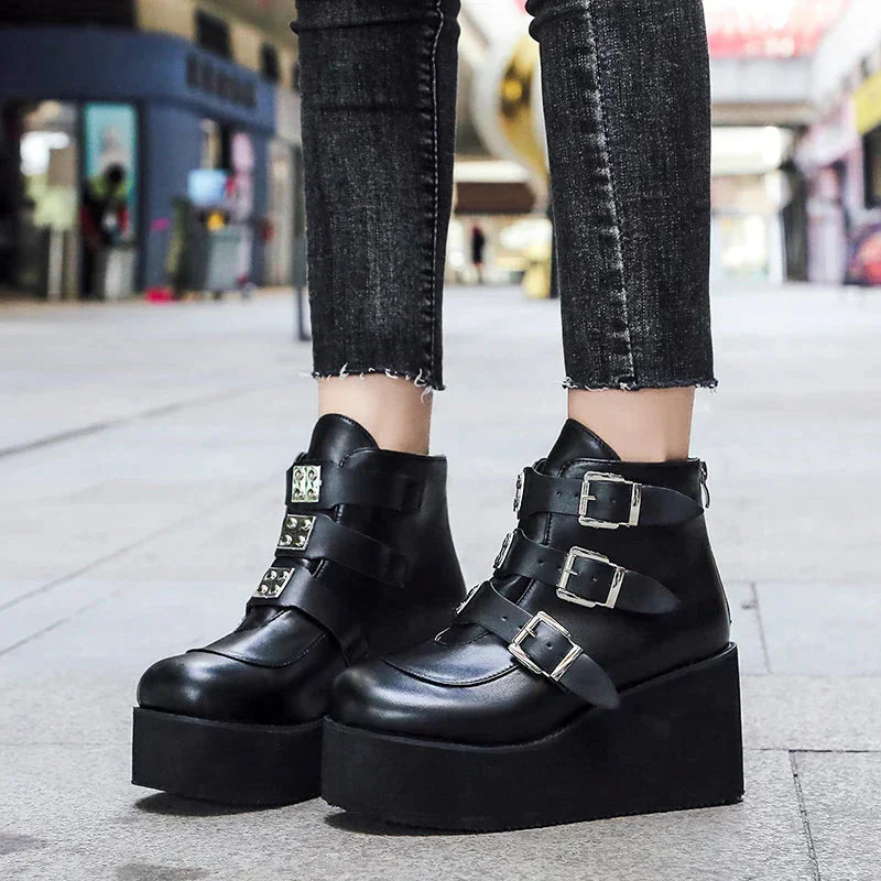 Valenzora | Damen-Stiefeletten, Street Fashion, Freizeitschuhe mit Keilabsatz, Größe 43, Super-High-Heel, Riemchenschnalle, Designer-Stiefel, feminin