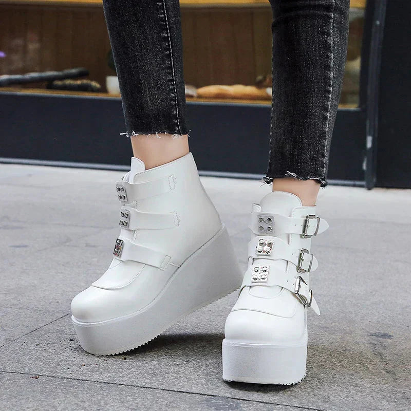 Valenzora | Damen-Stiefeletten, Street Fashion, Freizeitschuhe mit Keilabsatz, Größe 43, Super-High-Heel, Riemchenschnalle, Designer-Stiefel, feminin