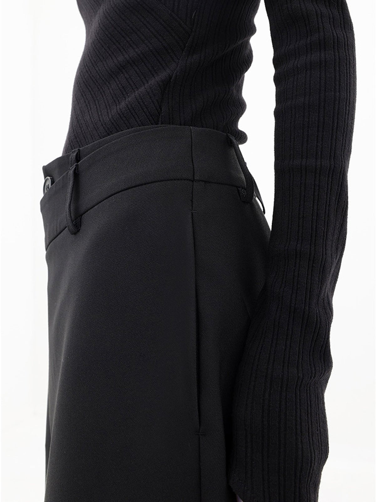Baggy trousers