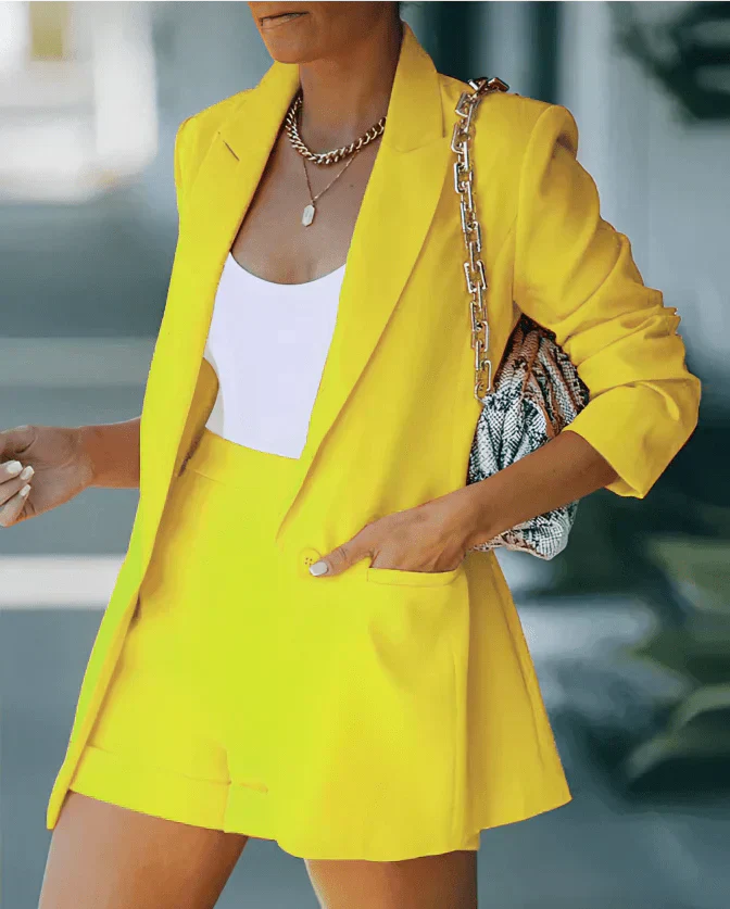 Valenzora | Blazer and Shorts Set - Stylish & Comfortable for Every Occasion