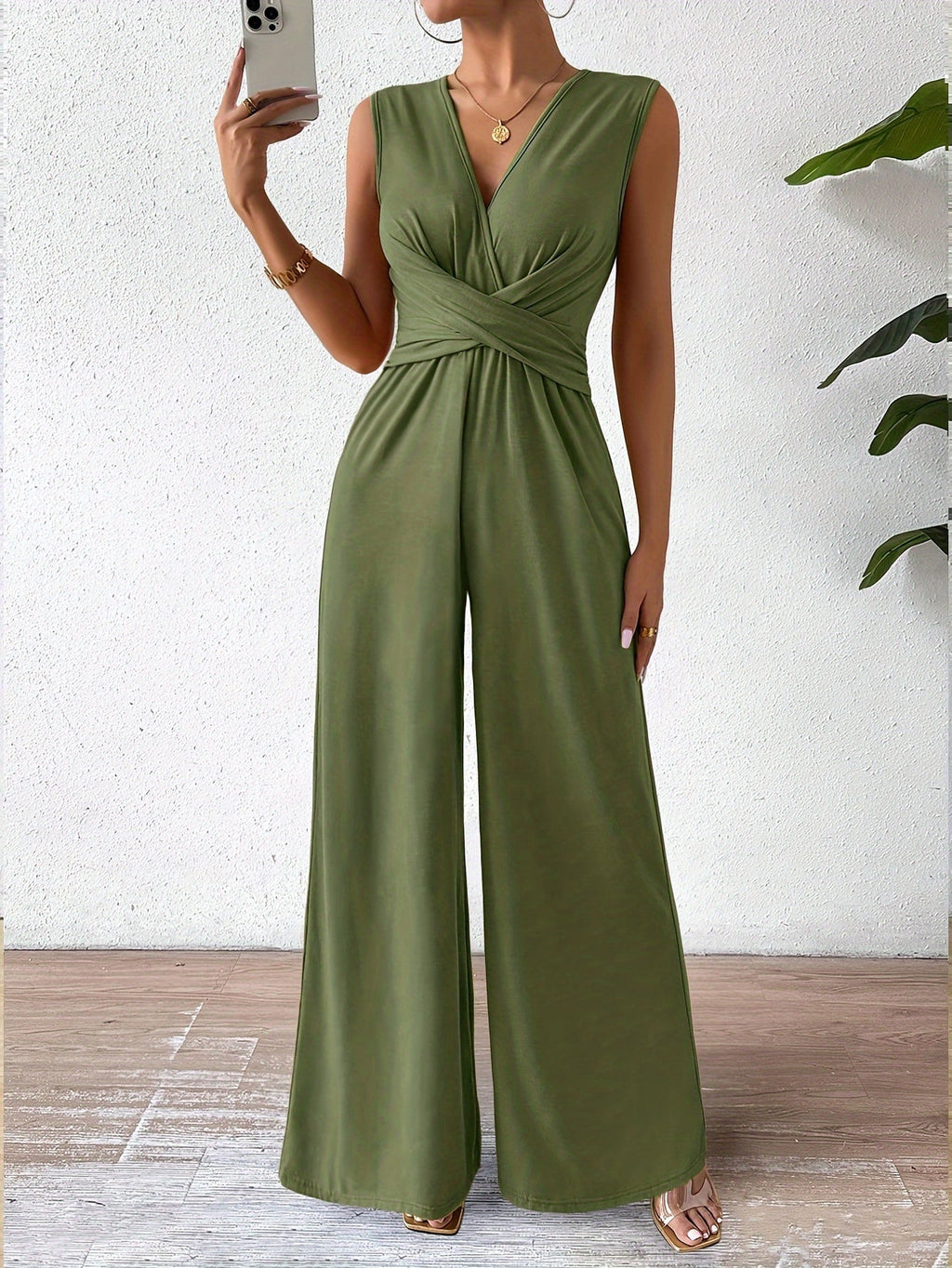 Valenzora | Eleganter ärmelloser Jumpsuit mit schmeichelhafter Passform
