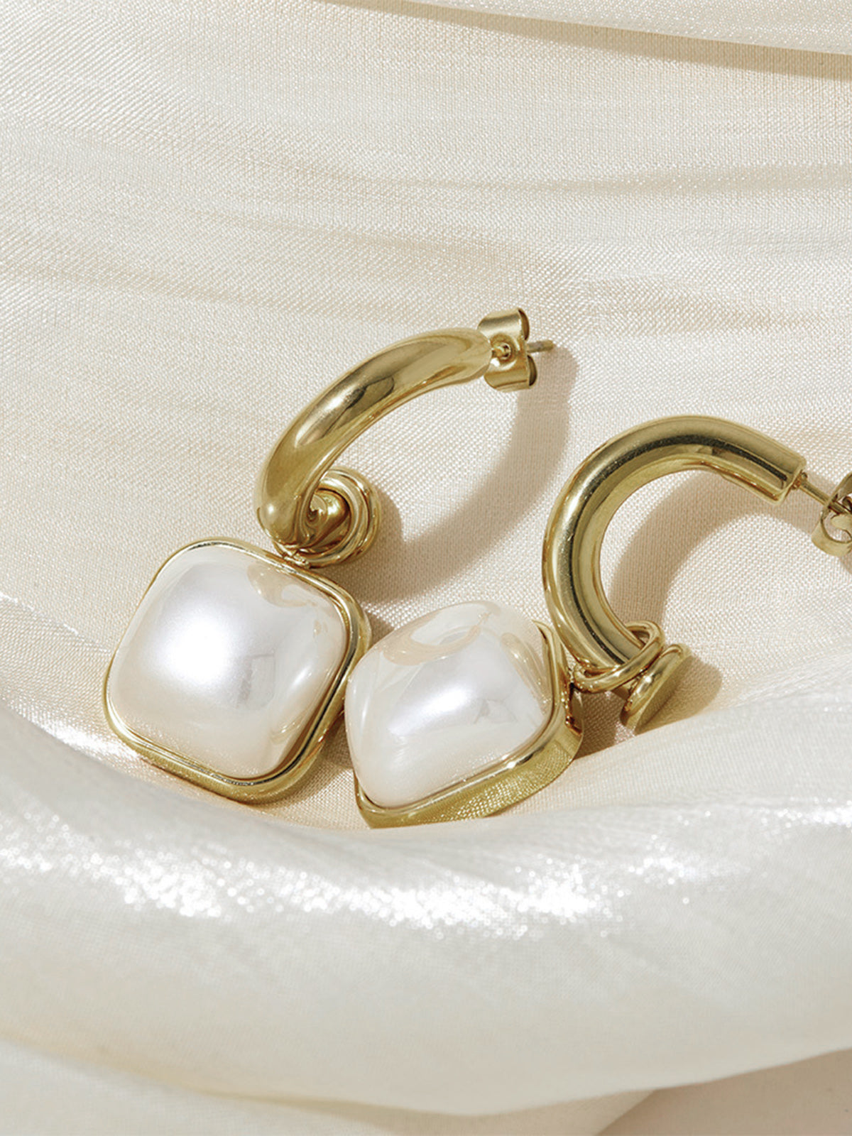 Valenzora | Pearl Square Earrings for Women
