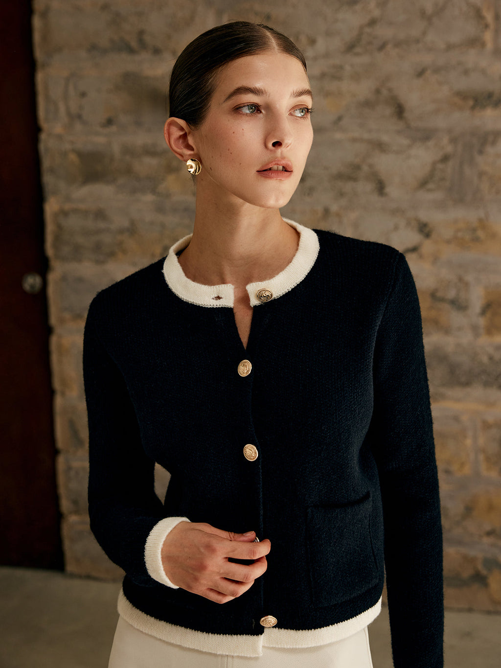 Valenzora | Women's cardigan with contrast trim