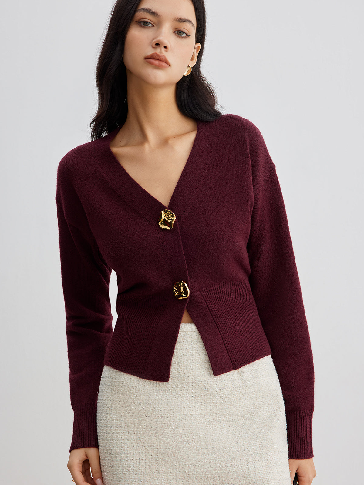 Valenzora | Elegant metal button short cardigan