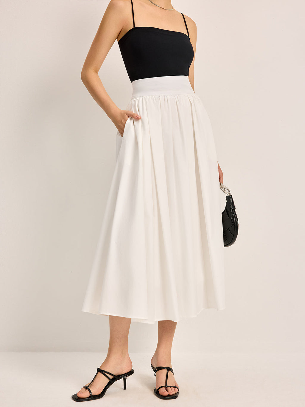 Valenzora | Elegant A-line pleated skirt
