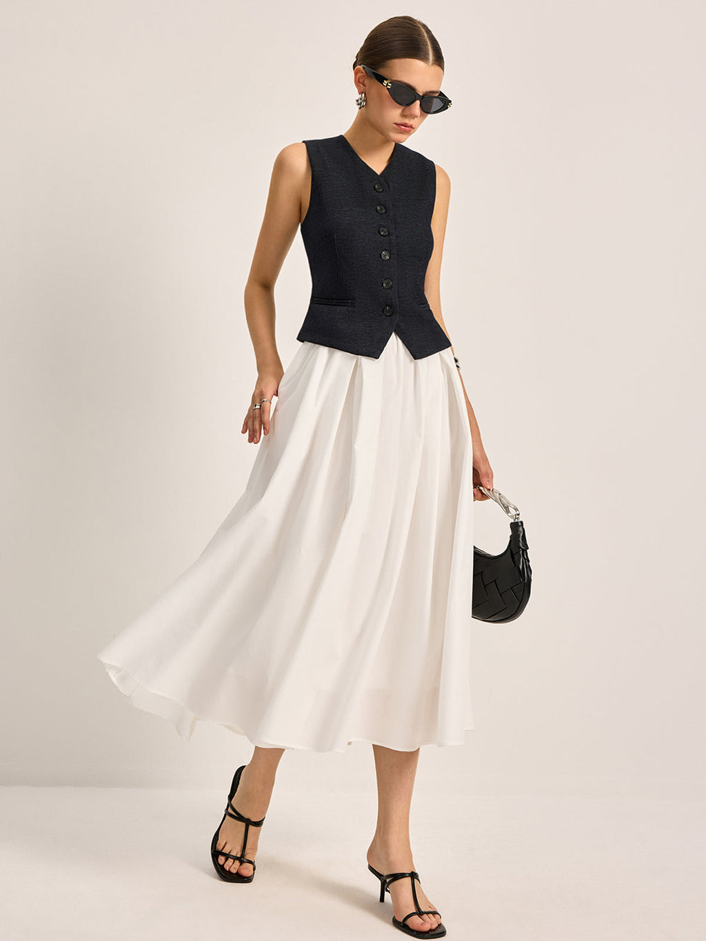Valenzora | Elegant A-line pleated skirt
