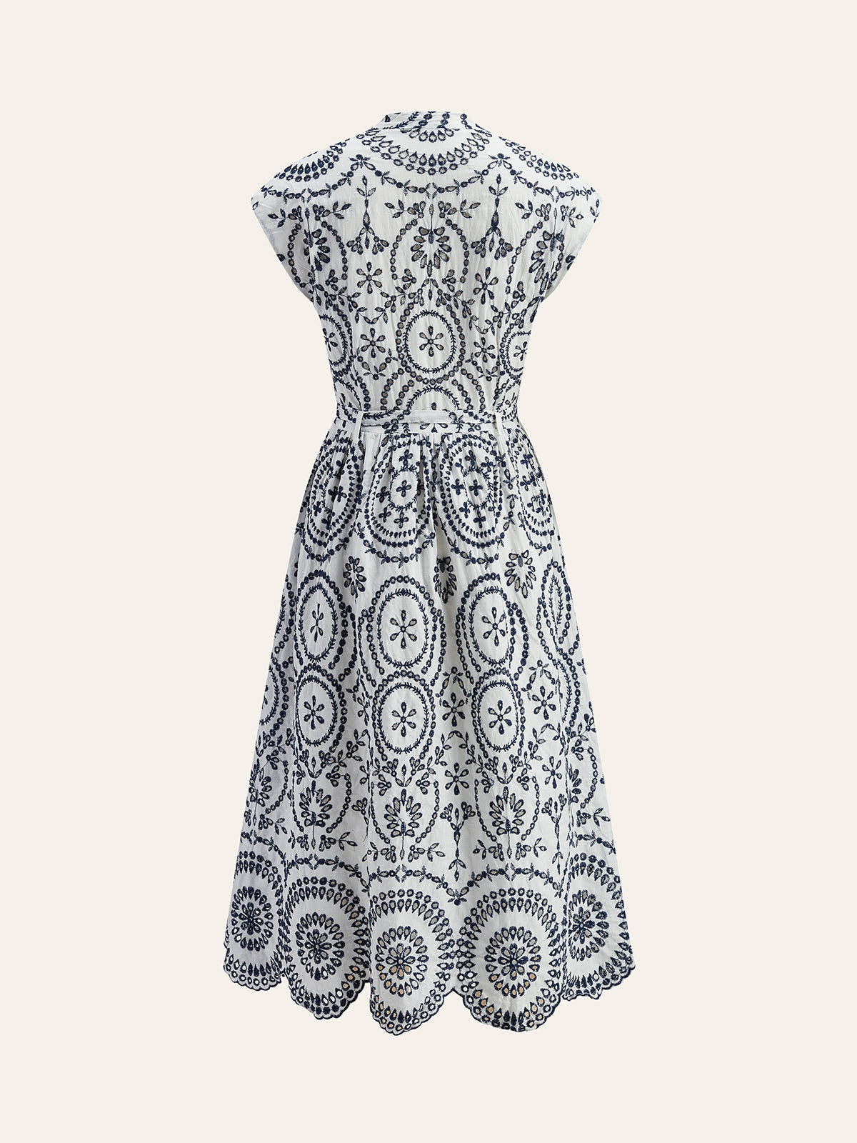 Valenzora | Embroidered V-neck dress with belt