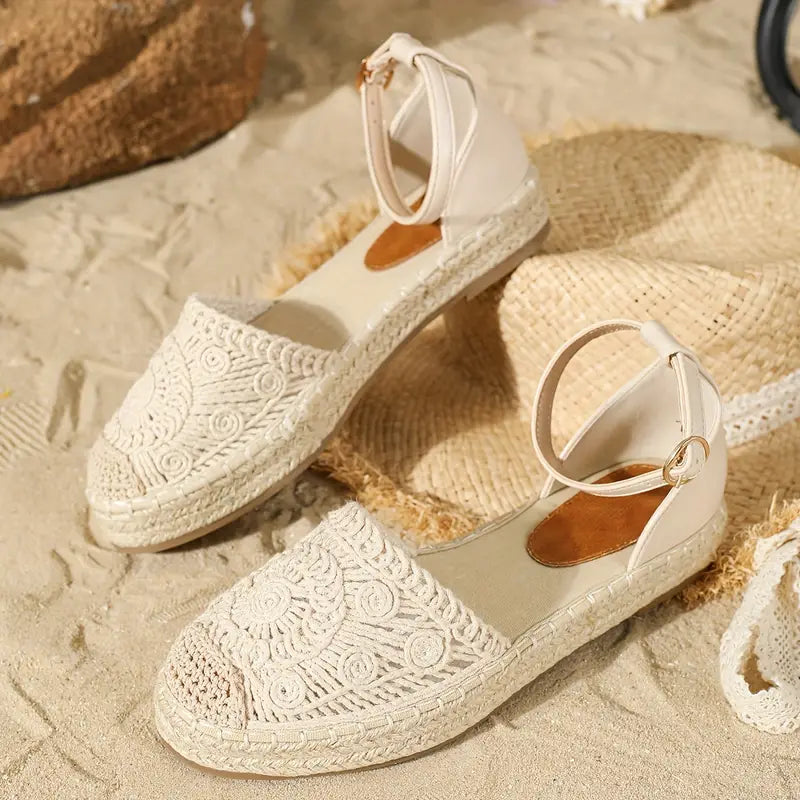 Valenzora | Fashionable flat sandals with laces and buckle straps for comfort