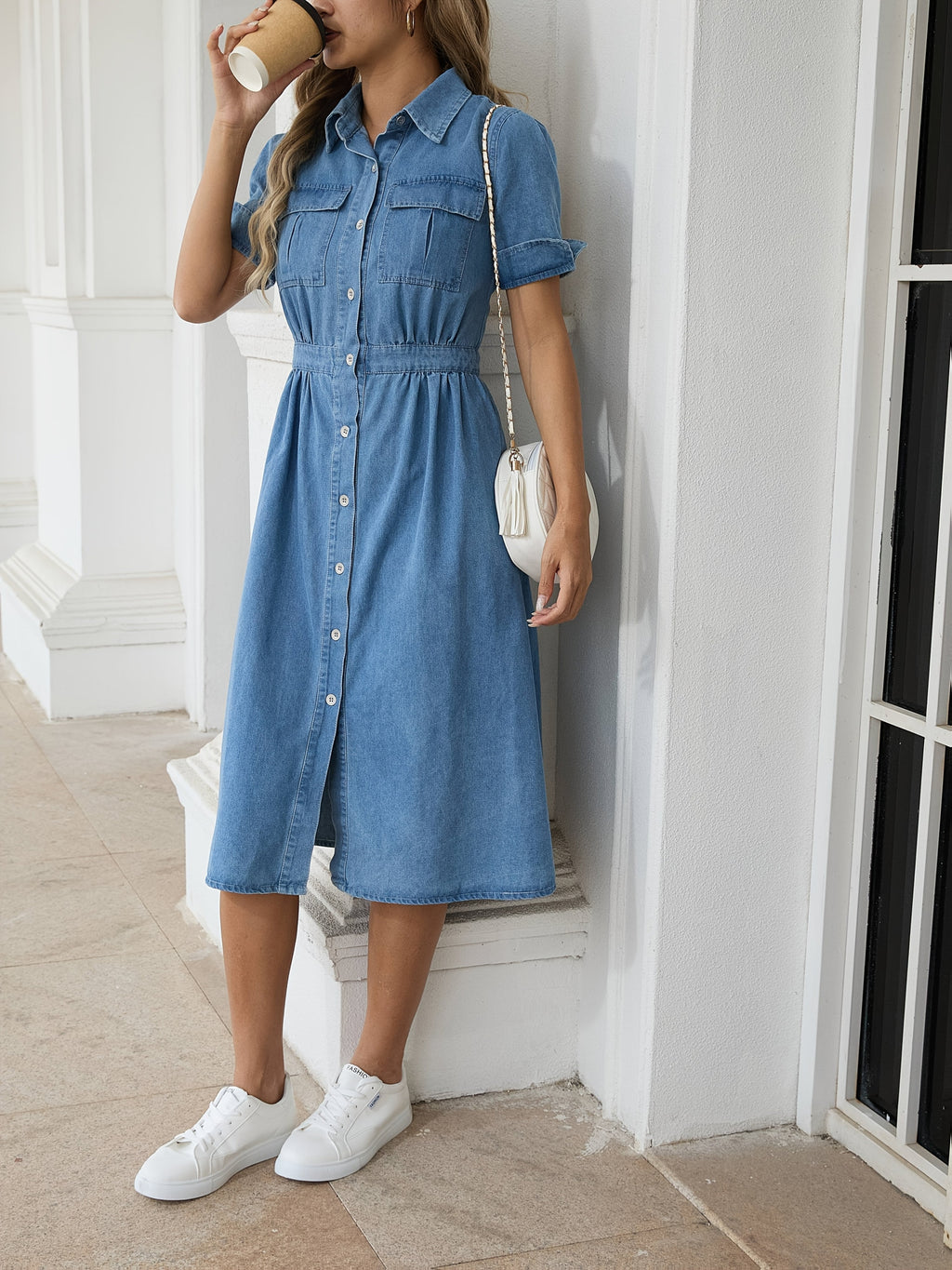 Valenzora | Stylisches Jeans-Midikleid mit Knopfverschluss