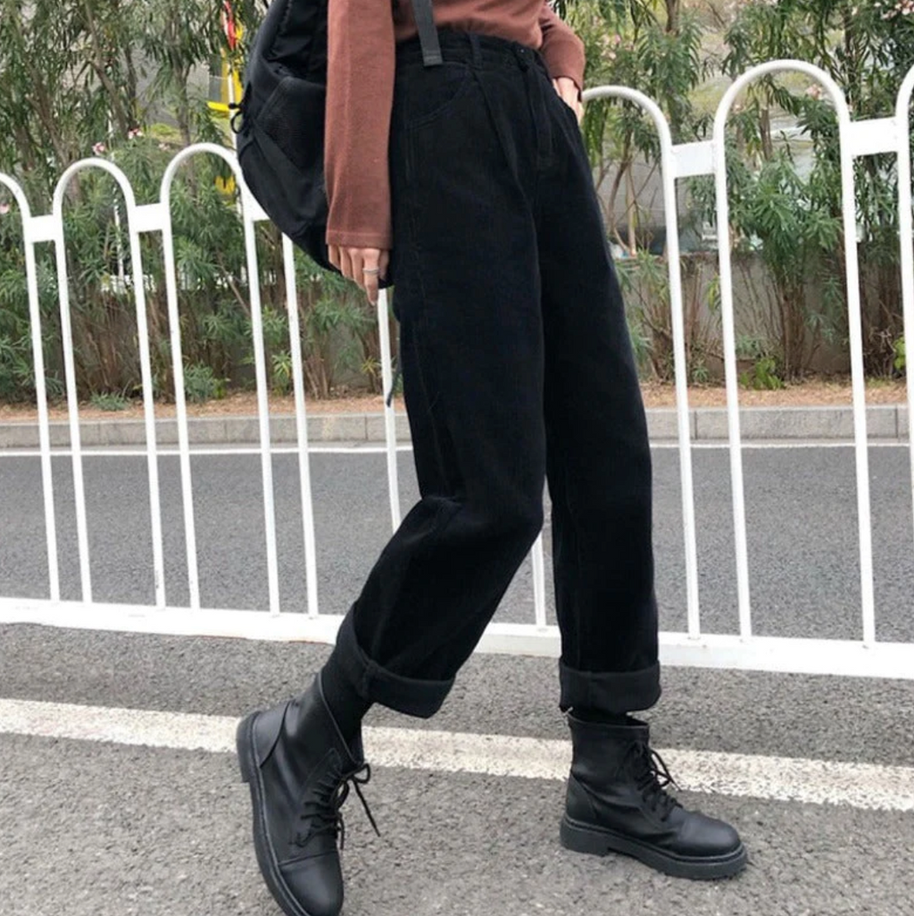 Valenzora | Corduroy Trousers