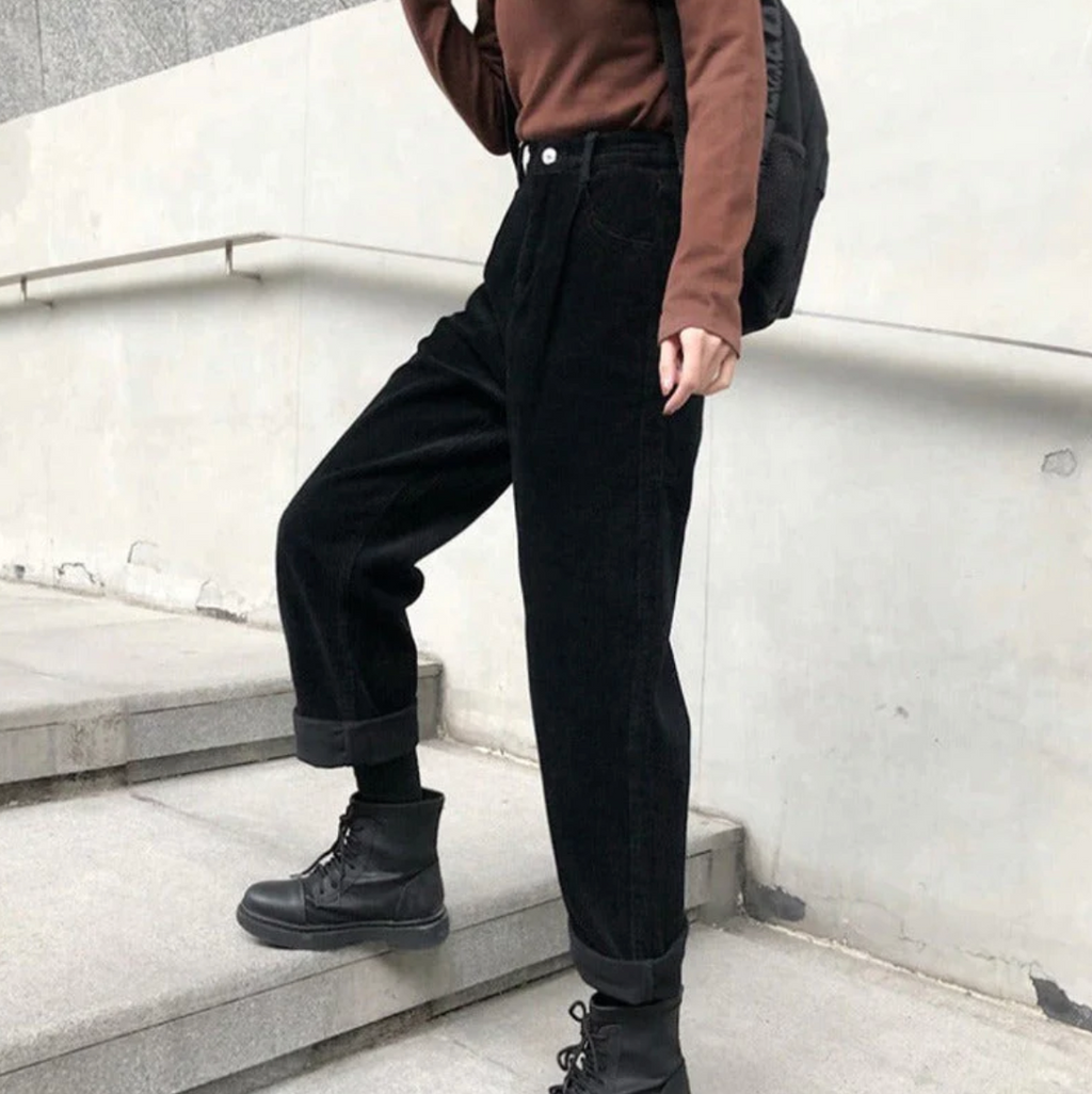 Valenzora | Corduroy Trousers