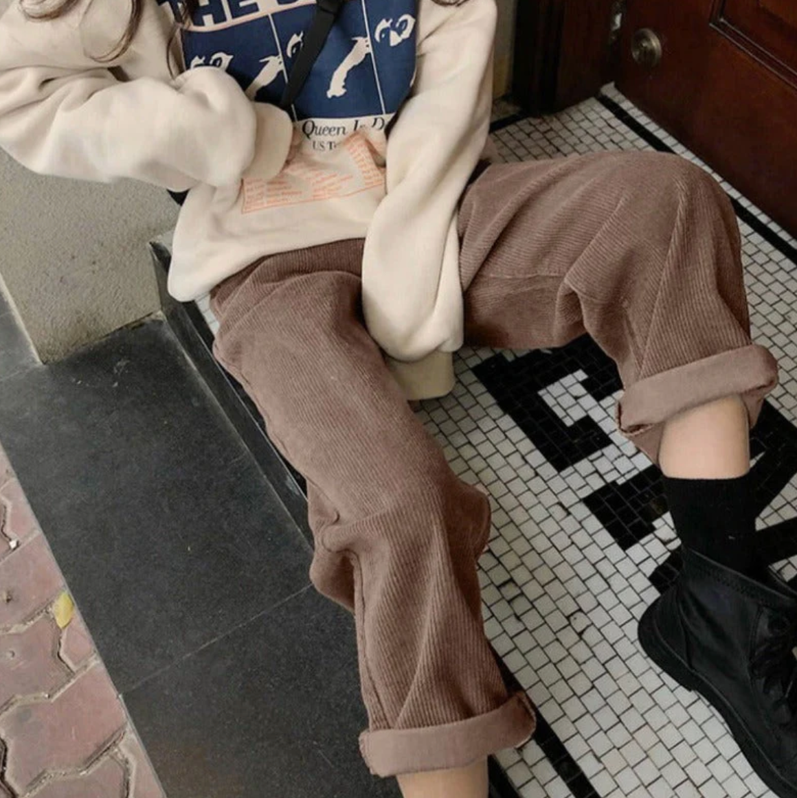 Valenzora | Corduroy Trousers