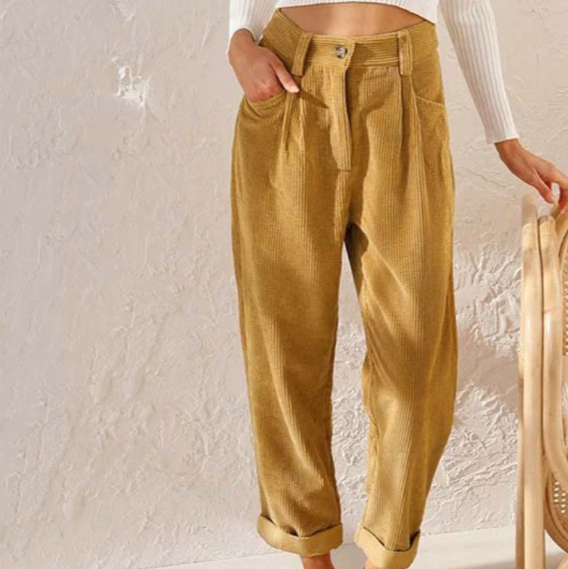 Valenzora | Corduroy Trousers