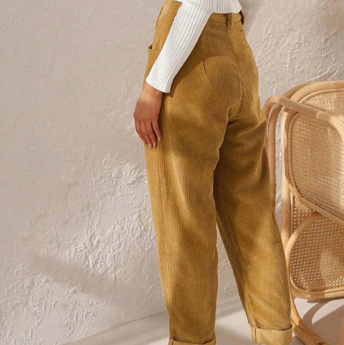 Valenzora | Corduroy Trousers