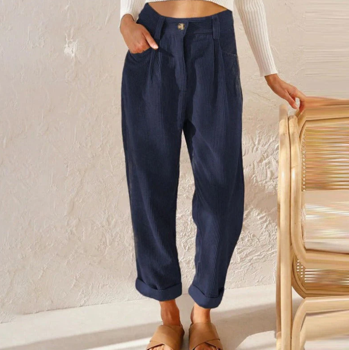 Valenzora | Corduroy Trousers