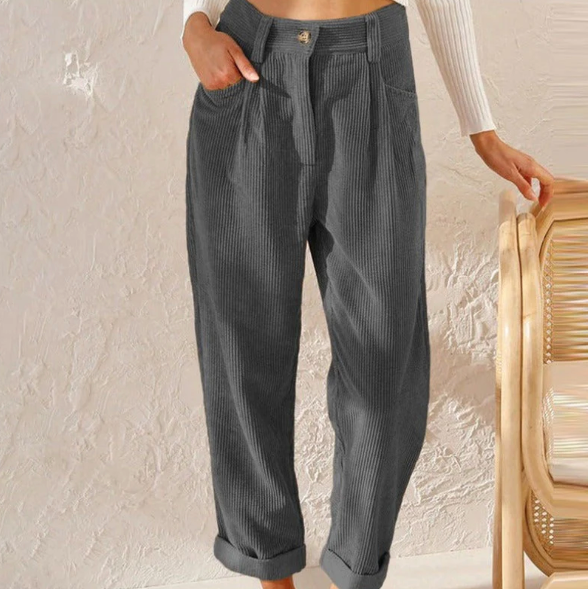 Valenzora | Corduroy Trousers