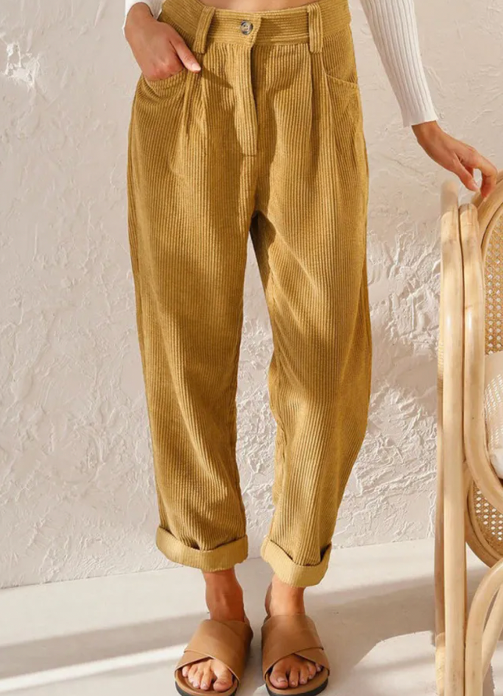 Valenzora - Stylish corduroy trousers