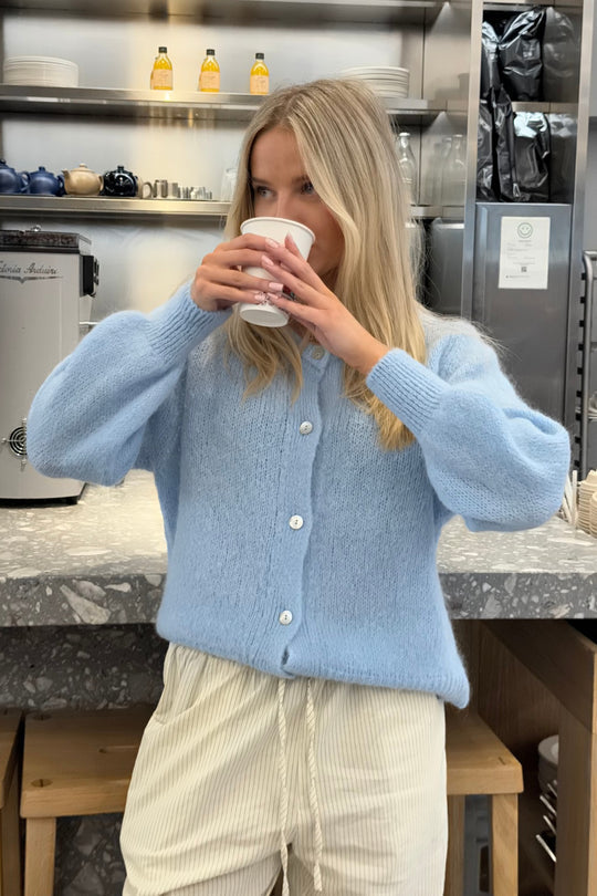 Valenzora | Women's knitted jacket with buttons