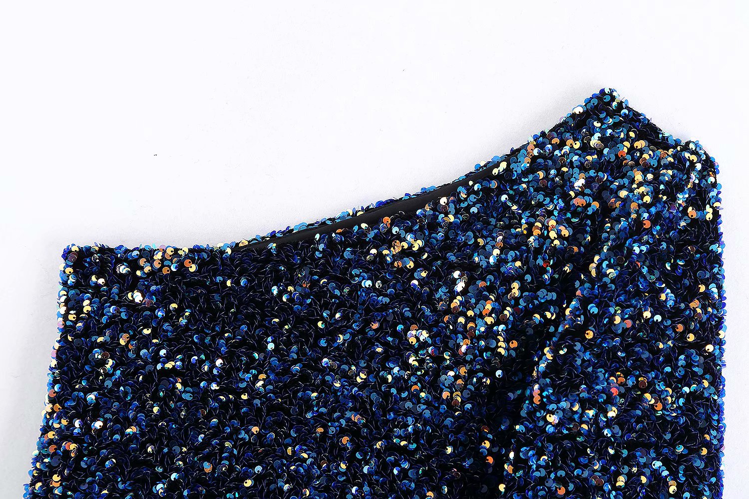 Valenzora | Glitzerndes Top mit einem Schulterträger
