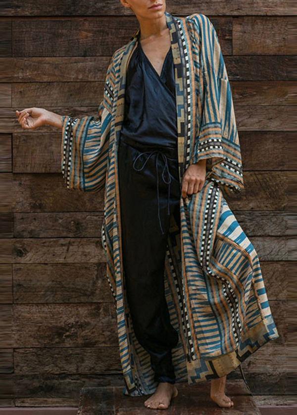 Valenzora | Kimono-Bademantel mit blauem geometrischem Muster
