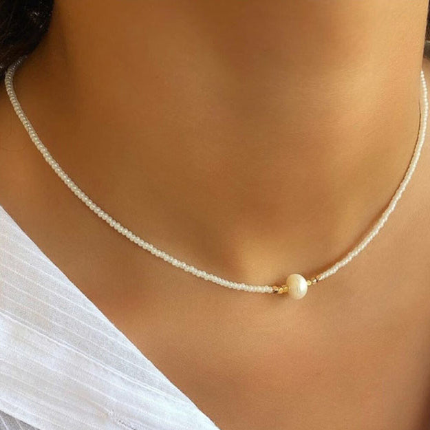 Valenzora | Classic pearl necklace with a subtle sheen