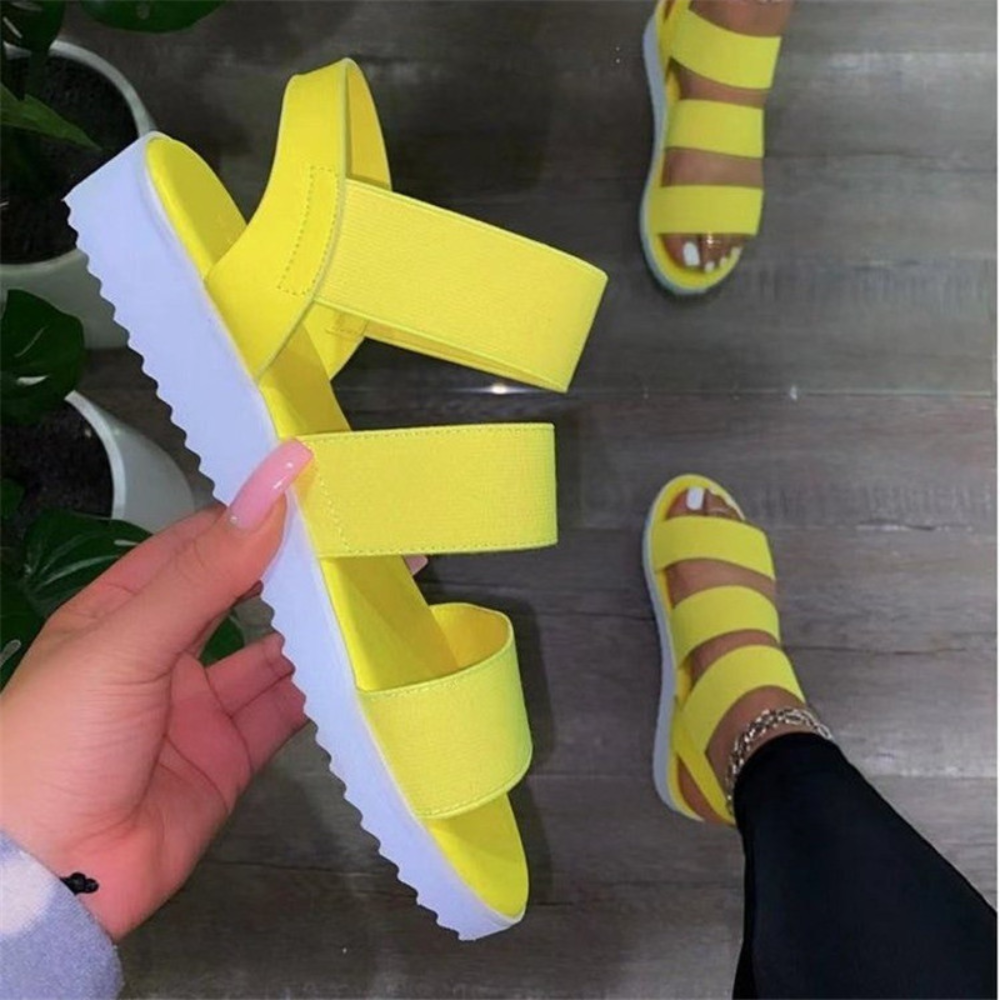 Valenzora | Elegant and comfortable women's sandals with sophisticated straps