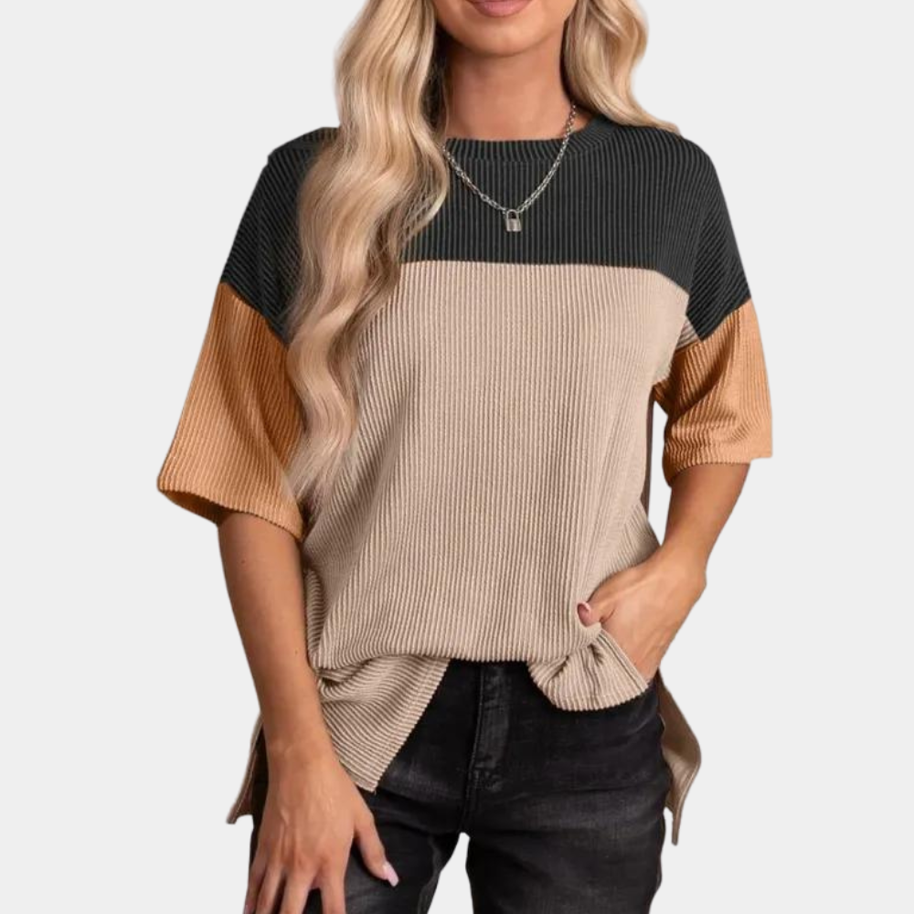 Valenzora | Stylish, loose-fitting T-shirt for women