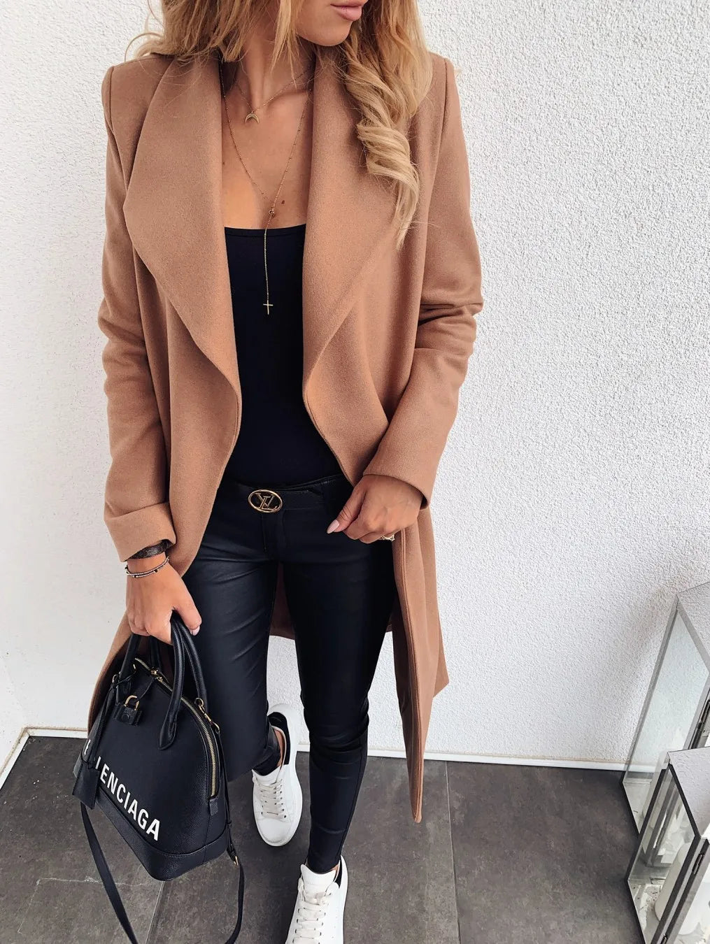 Valenzora | Trendige und elegante Übergangsjacke