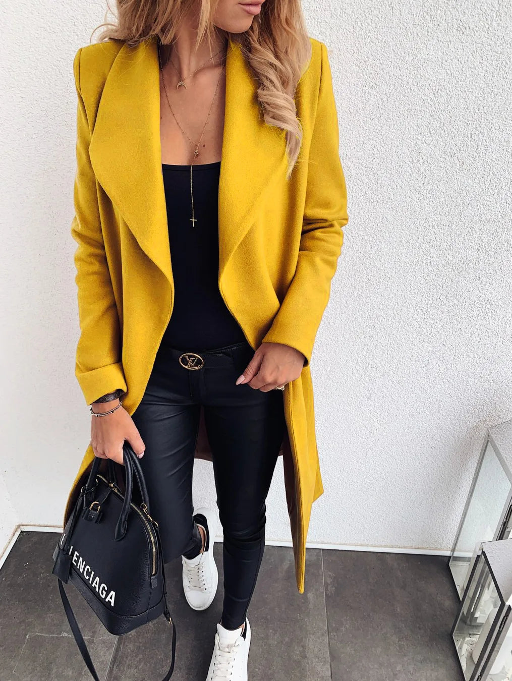 Valenzora | Trendige und elegante Übergangsjacke