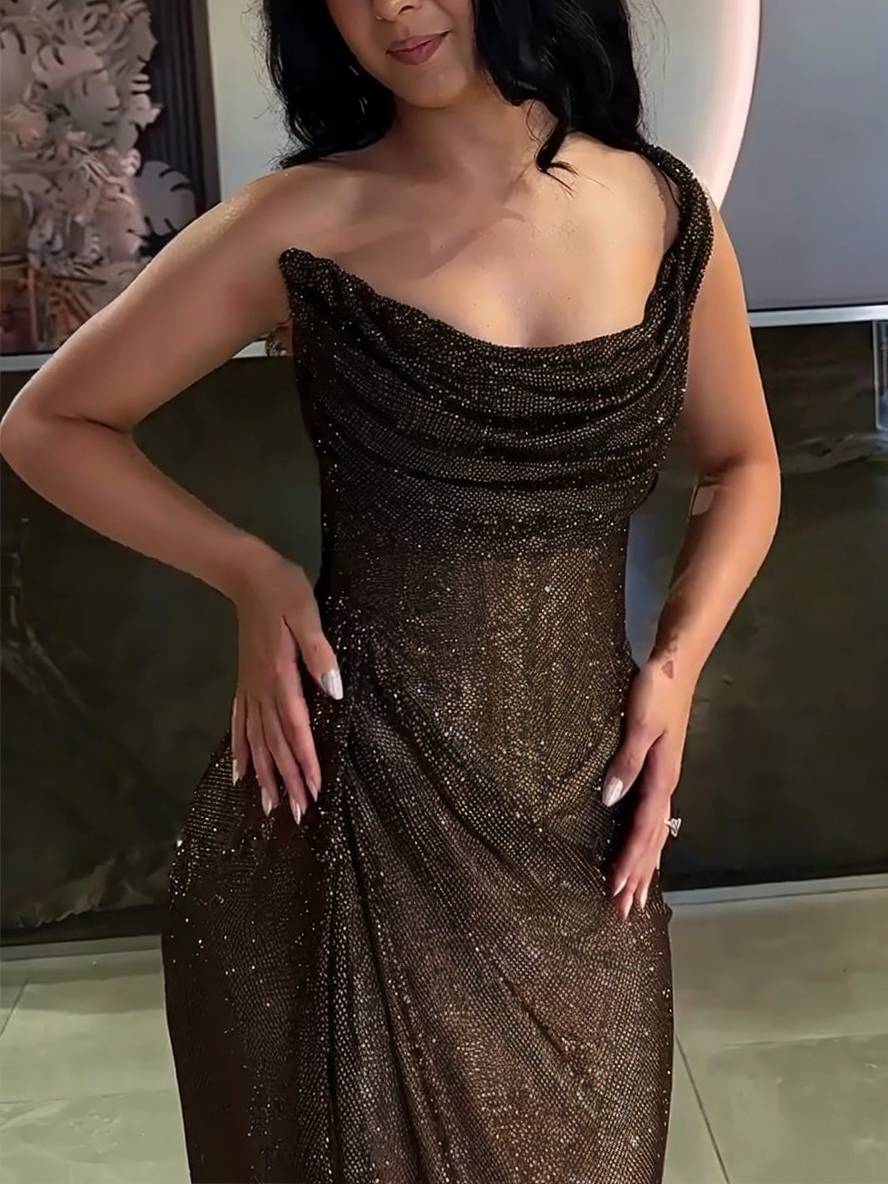 Valenzora | Langes, tailliertes, ärmelloses elegantes Damenballkleid für den Abend mit unregelmäßigem Seitenschlitz