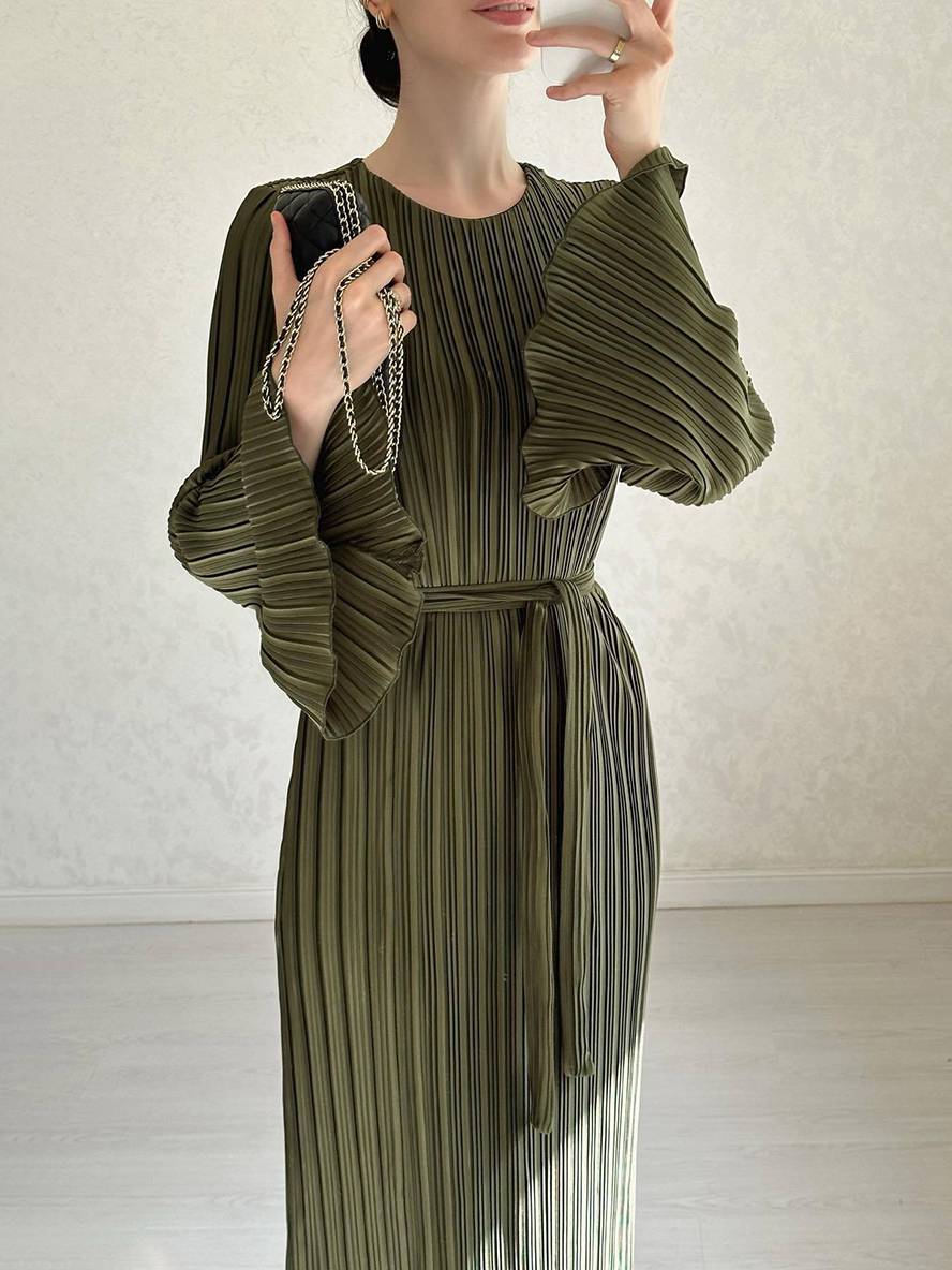 Valenzora | Long Flowing Dress Belt Round Neck Trumpet Sleeves Elegant Prom Evening
