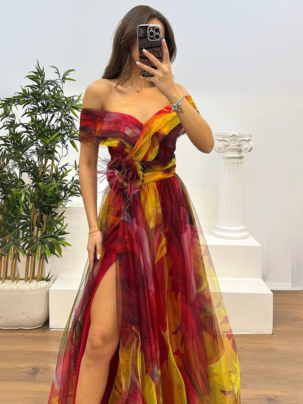Valenzora | Gorgeous long dress made of printed tulle with a floral boat neckline, slit side, sleeveless, elegant, vintage, evening dress for women