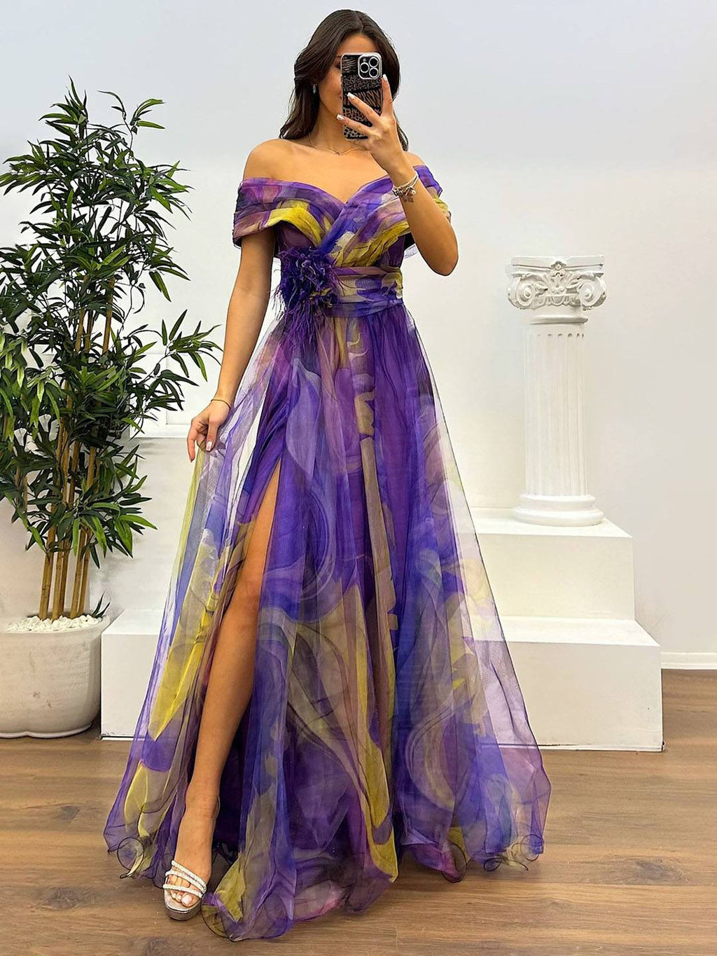 Valenzora | Gorgeous long dress made of printed tulle with a floral boat neckline, slit side, sleeveless, elegant, vintage, evening dress for women