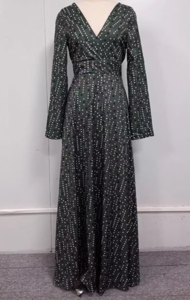 Valenzora | Elegant long dress with polka dot print