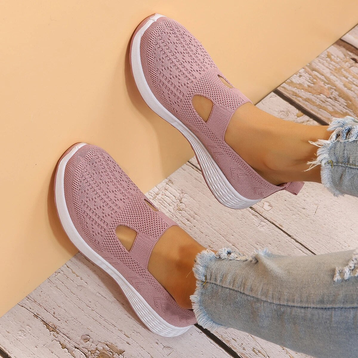 Valenzora | Orthopedic shoes made of mesh