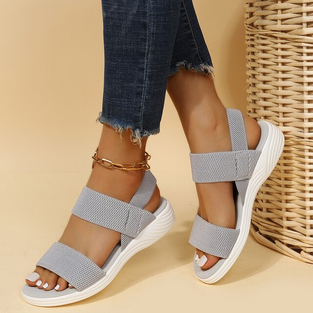 Valenzora | Comfortable sandals for women with ergonomic footbed