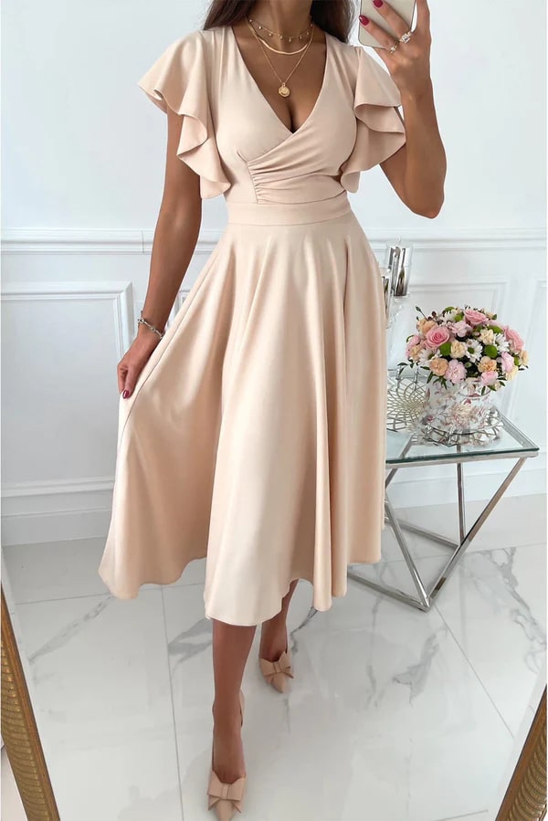 Valenzora | Elegant midi dress with butterfly sleeves