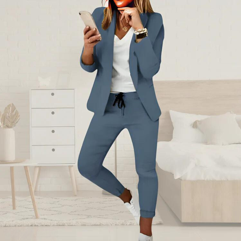 Valenzora | Comfortable Casual Women's Suit
