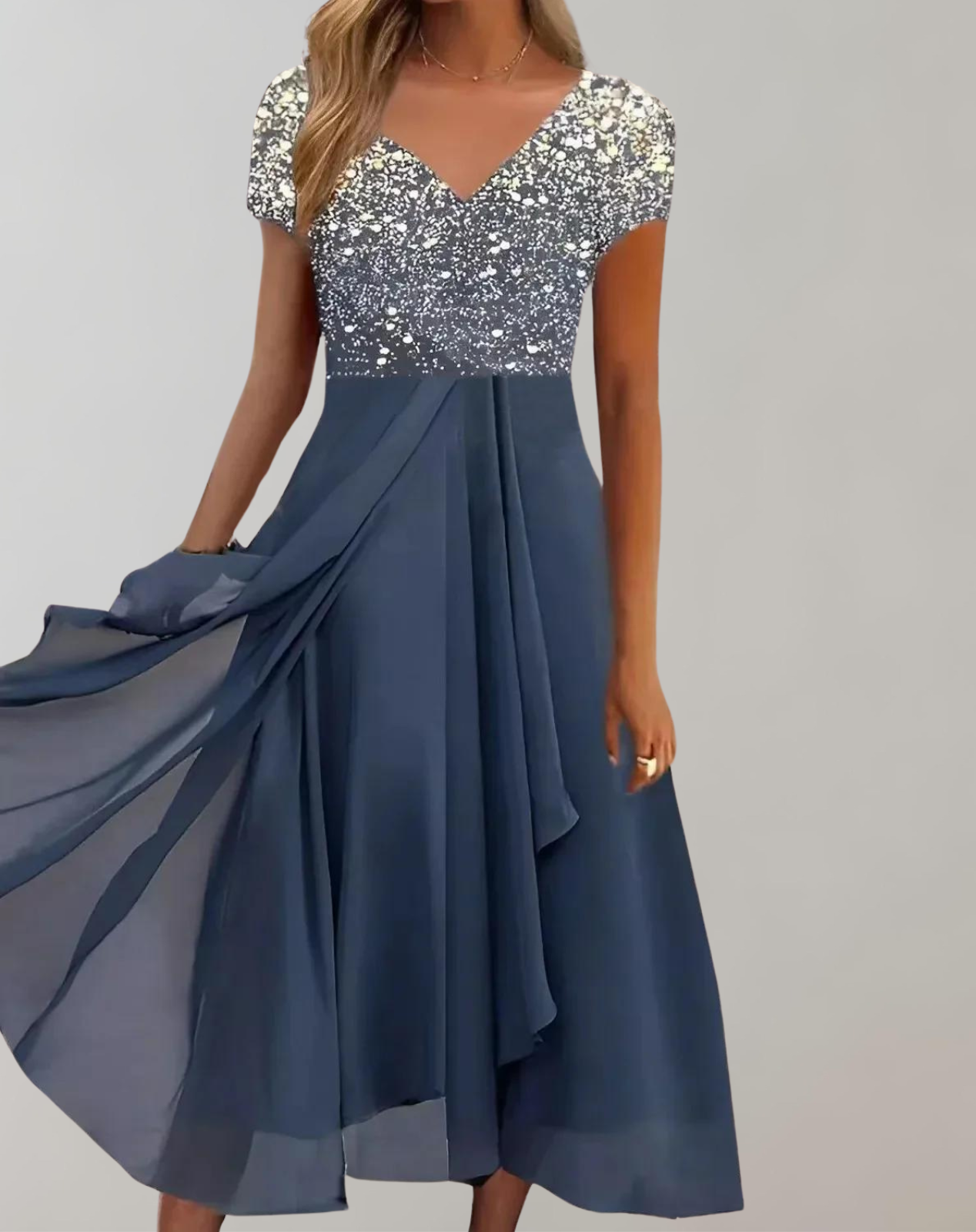 Luméa™ – Elegant evening dress with floral shimmer & flowing skirt