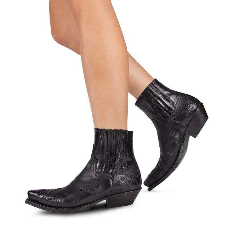 Valenzora - Short cowboy boots for women - Stylish and comfortable