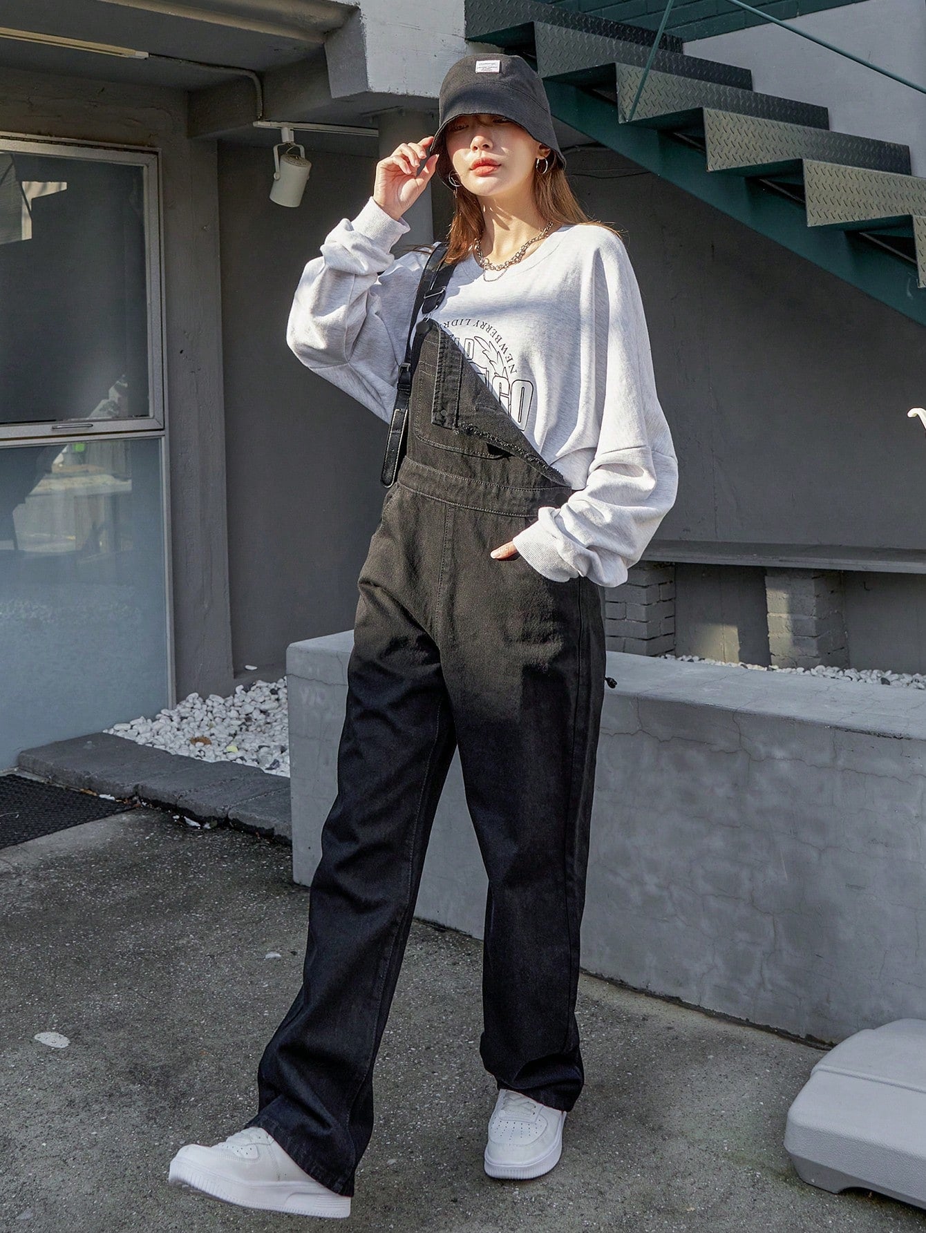 Valenzora | Slanted pocket denim dungarees without sweatshirt